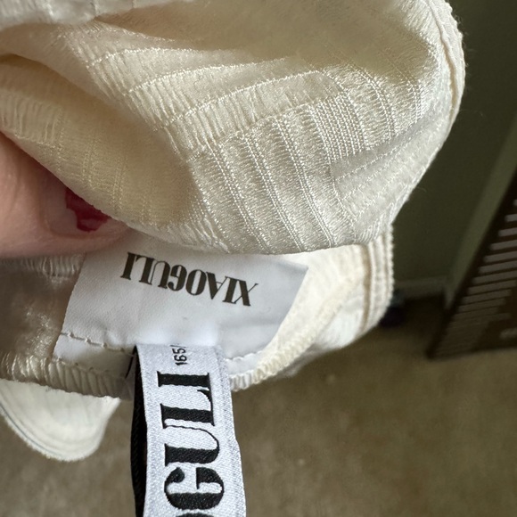 Cropped button top - Picture 4 of 5